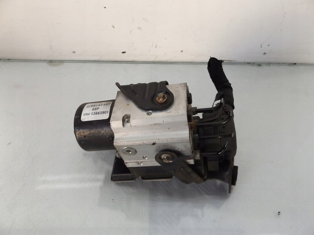 фото №1, Signum 3,2 насос abs 09191497