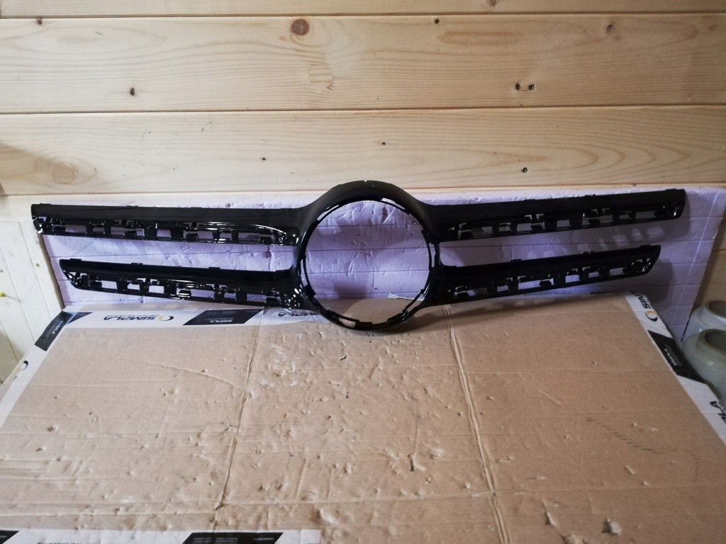 фото №1, Решётка радиатора решётка радиатора mercedes e-klasa w213