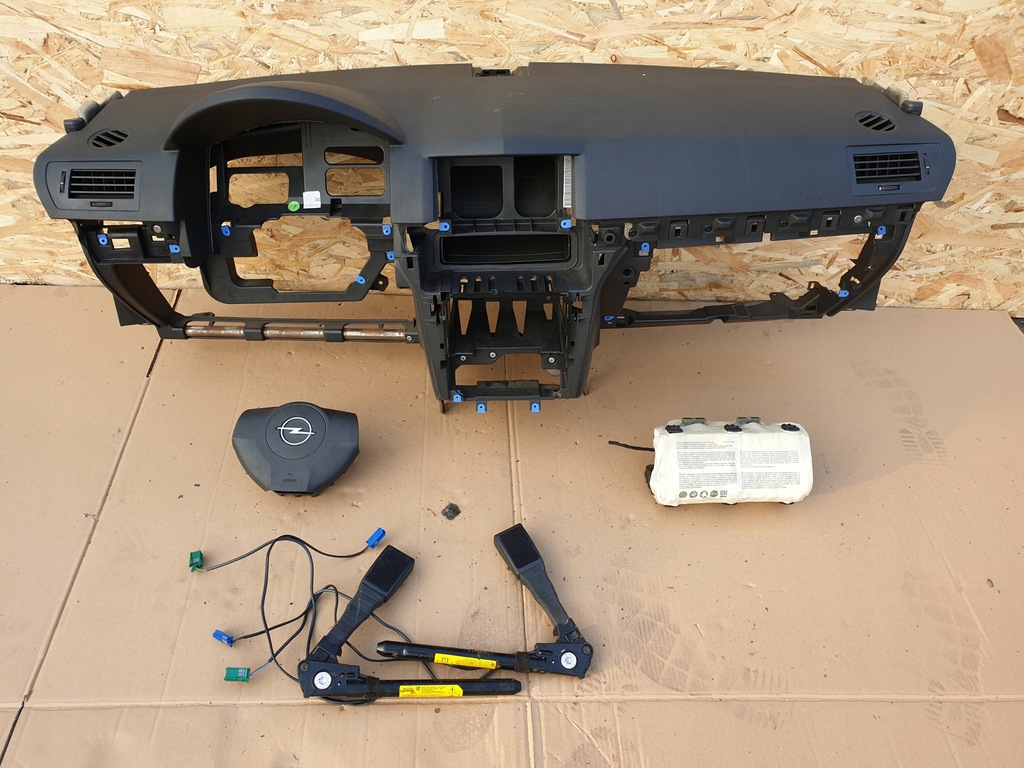 фото №1, Opel astra iii h консоль подушки безопасности натяжитель комплект