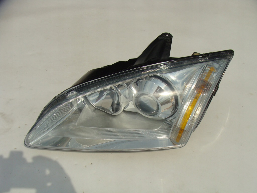 фото №1, Лампа левая ford focus ii st ксенон europa