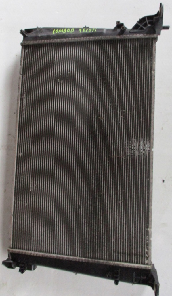 Купити Opel combo d 1.6 tdci радіатор води