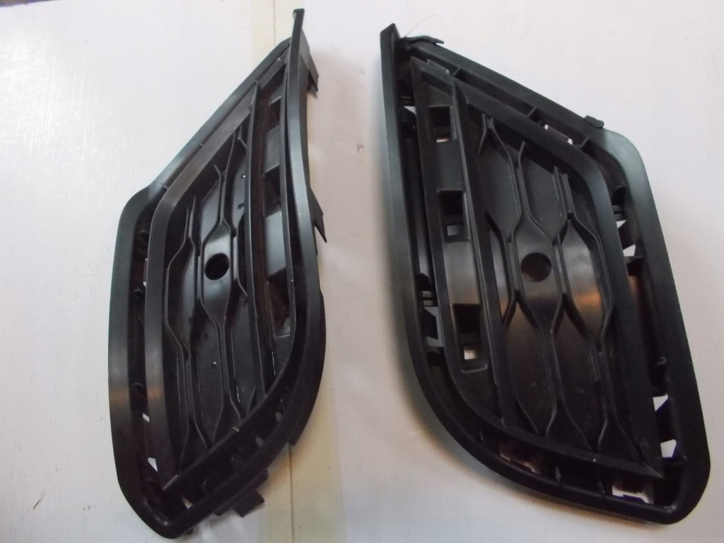 фото №1, Решётка бампера задняя vw t-roc oryg x