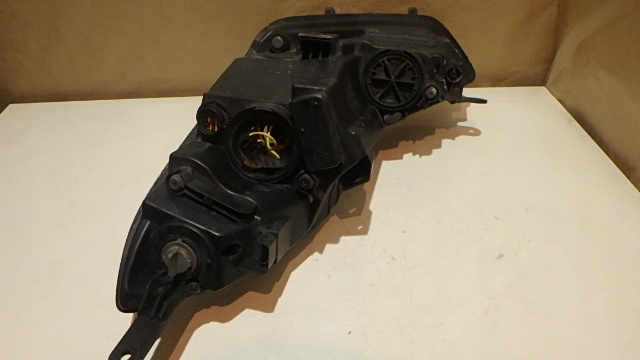 фото №5, Hyundai ix20 лампа фара правый