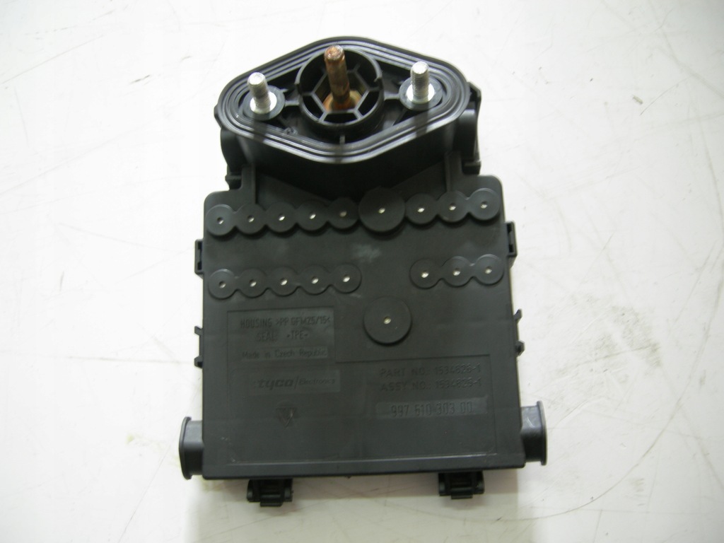 фото №8, Porsche 911 997 коробка корпус предохранителей