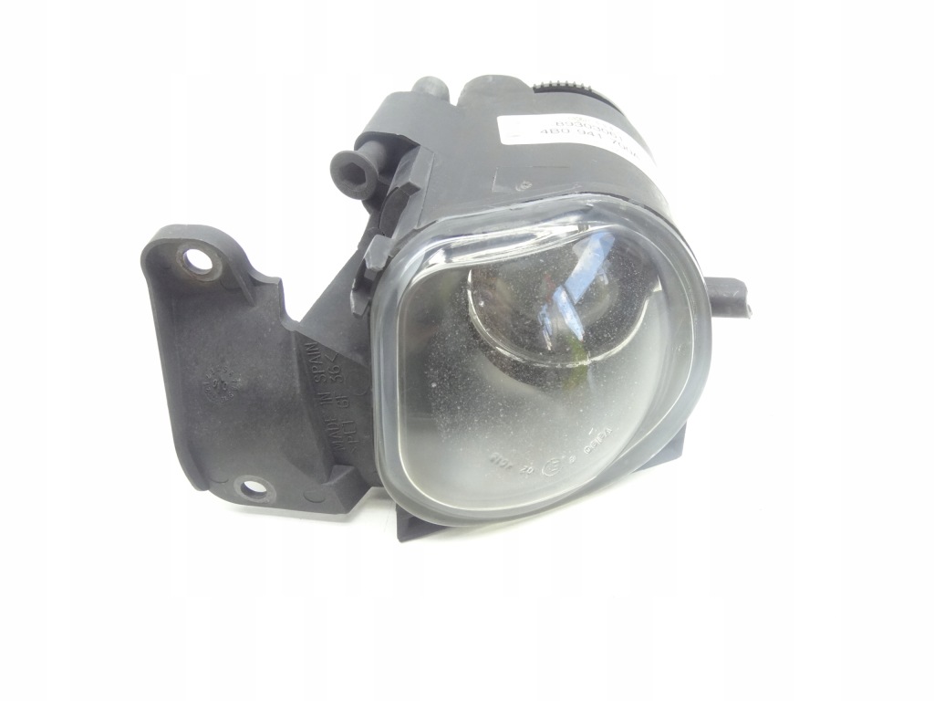 фото №1, Audi a8 d2 99-02 противотуманная фара правый 4d0941700a oryg