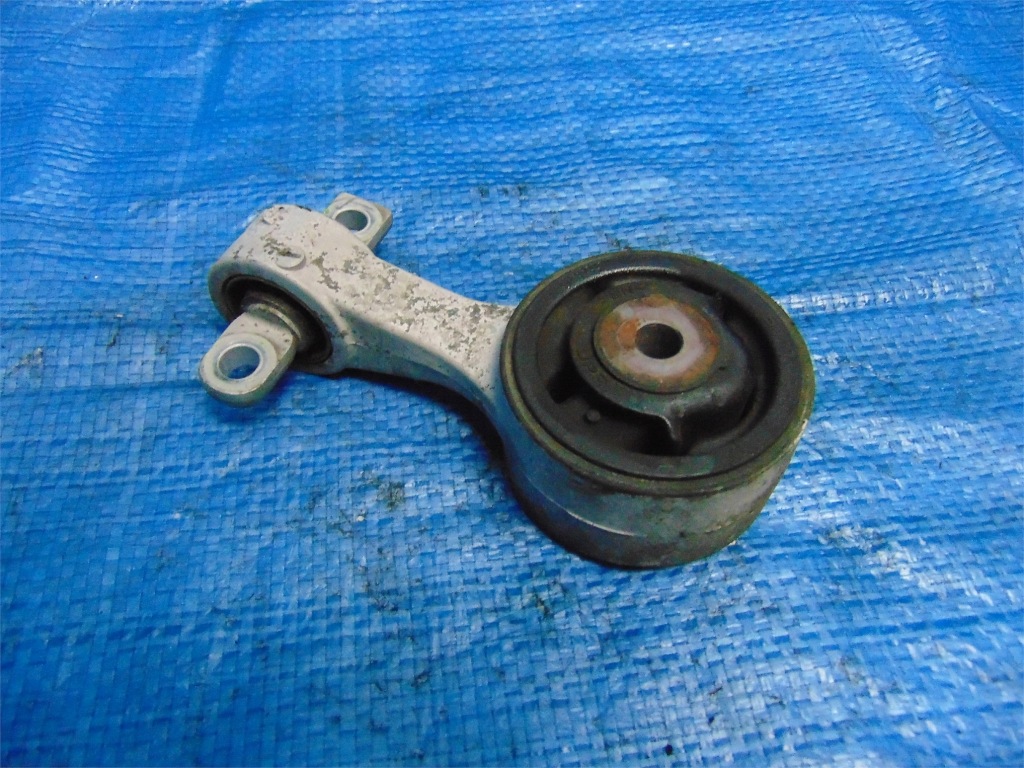 фото №2, Honda civic viii ufo type-r 2.0 кронштейн коробки