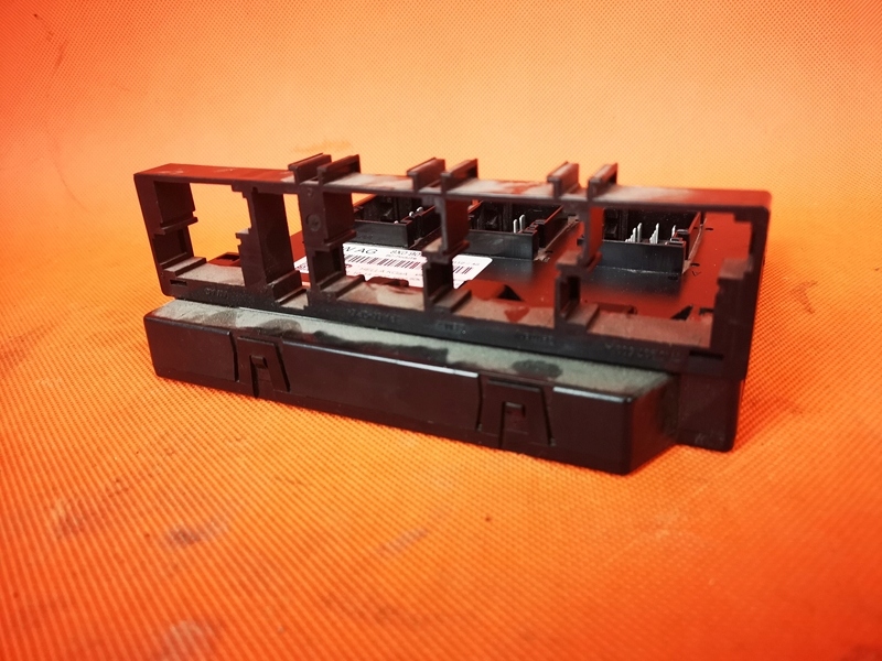 фото №8, Audi q3 8u блок управления бортовой сетью модуль комфорта 8x0907063n