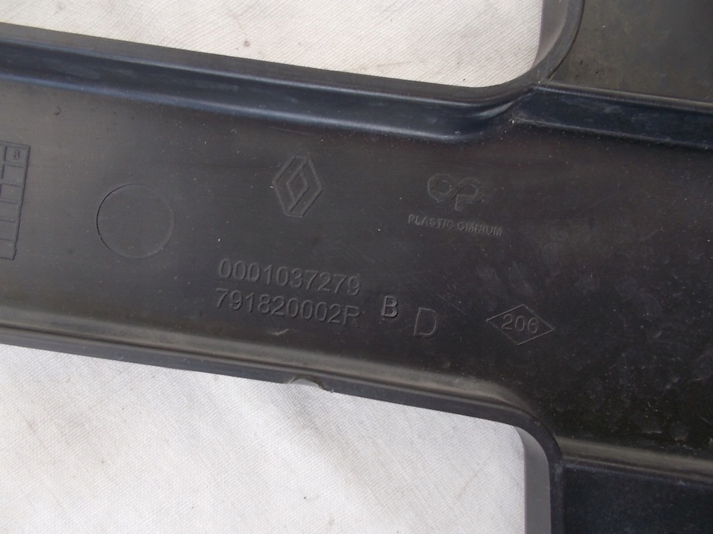 фото №6, Renault оригинальный номер 791820002r направляющая бампера