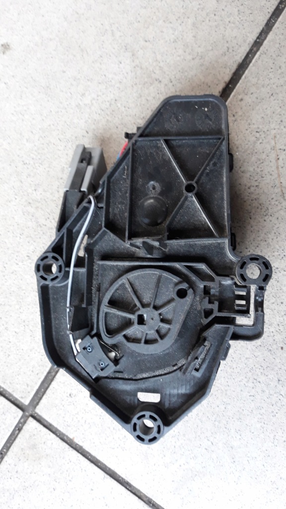 фото №1, Volvo xc60 lift моторчик крышки задняя 31335116