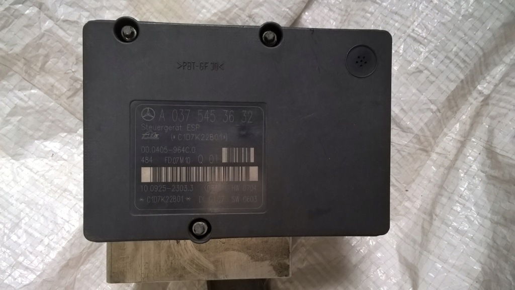 фото №2, Mercedes-benz оригинальный номер 0375453632 насос abs