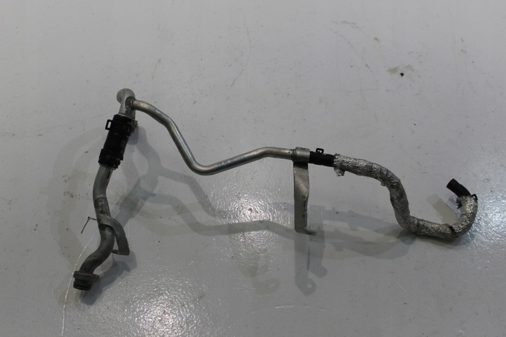 фото №1, Vw touareg 3 трубка воды 059121085l / 070q