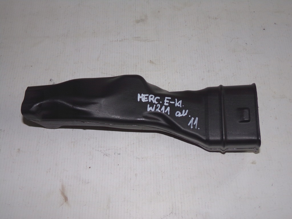 фото №1, Mercedes w211 труба повітрозабірник повітря a2118313046