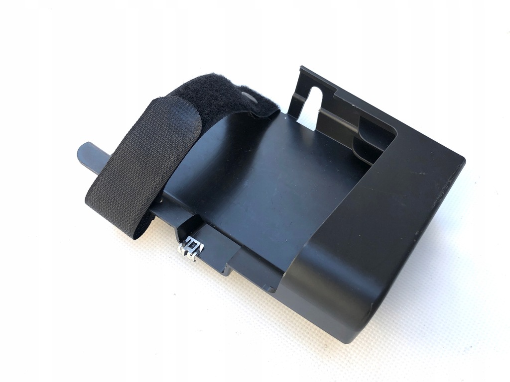 фото №1, Кронштейн 8v3012636 audi a3 8v