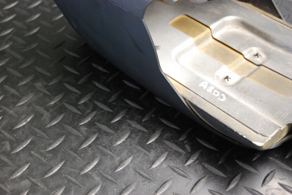 фото №9, Корпус колонки кермового audi a8 d3 4e0951598