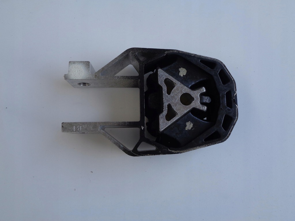 фото №1, Ford focus iii mk3 кронштейн подушка коробки передач !!