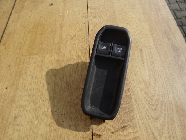 фото №1, Dacia duster ii 2018 переключатель окон левый перед