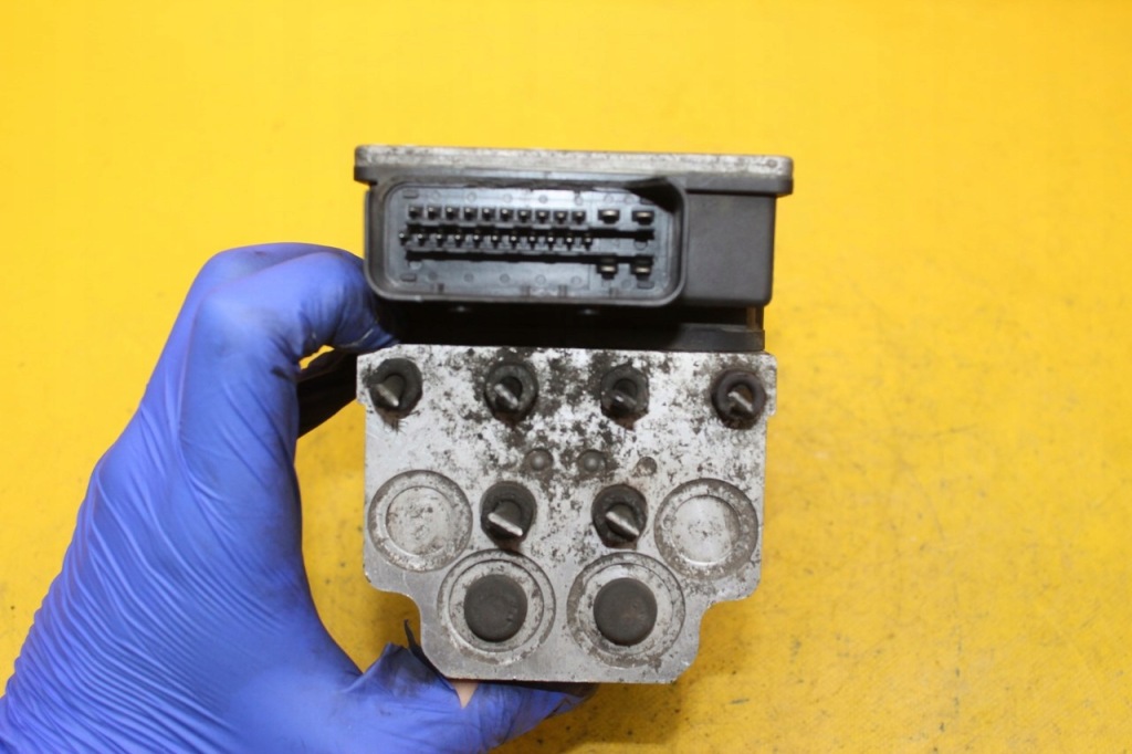 Насос abs vectra c 2.2 dti 13509201 09191497 в Украине