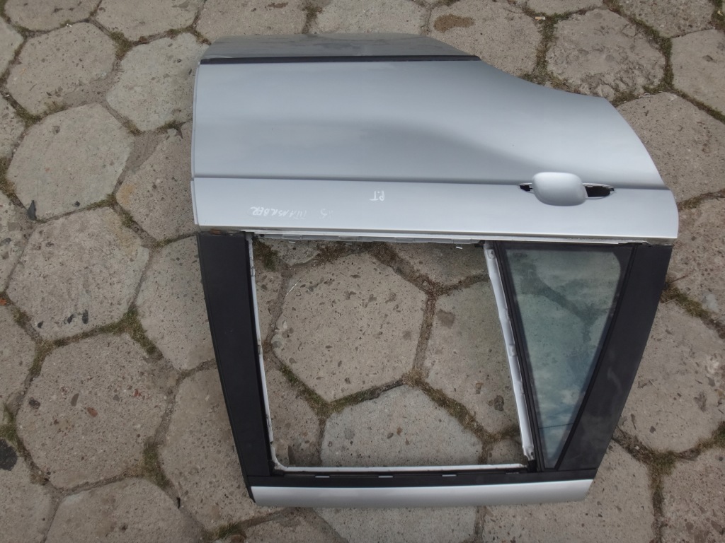 Дверей праве  правий задній bmw x5 e53 titansilber в Україні