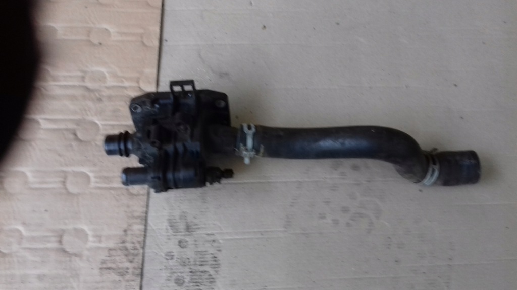 фото №1, Корпус термостата ford peugeot volvo 9647767180