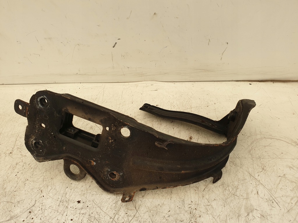 фото №1, Кронштейн левый перед mercedes w211 eu другое