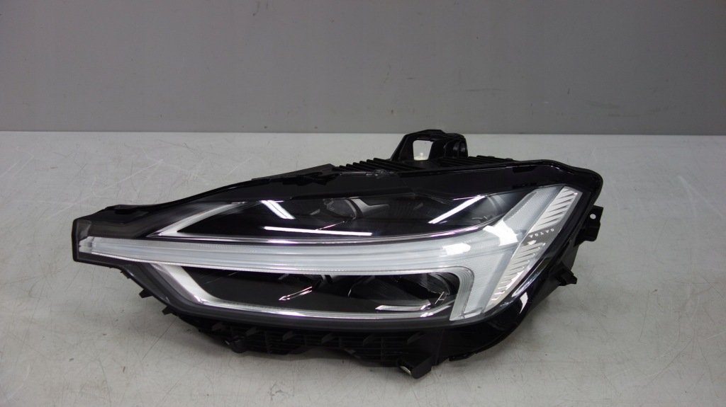 фото №1, Volvo xc60 ii лампа передня ліва full led