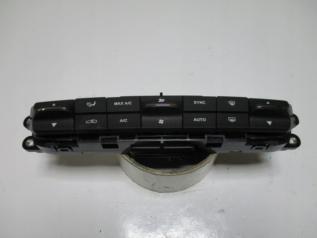 фото №1, Панель кондиционера maserati levante