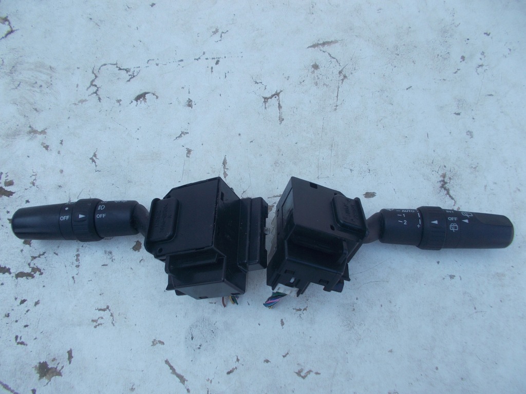 фото №1, Переключатели pod руль mazda 5 05-10