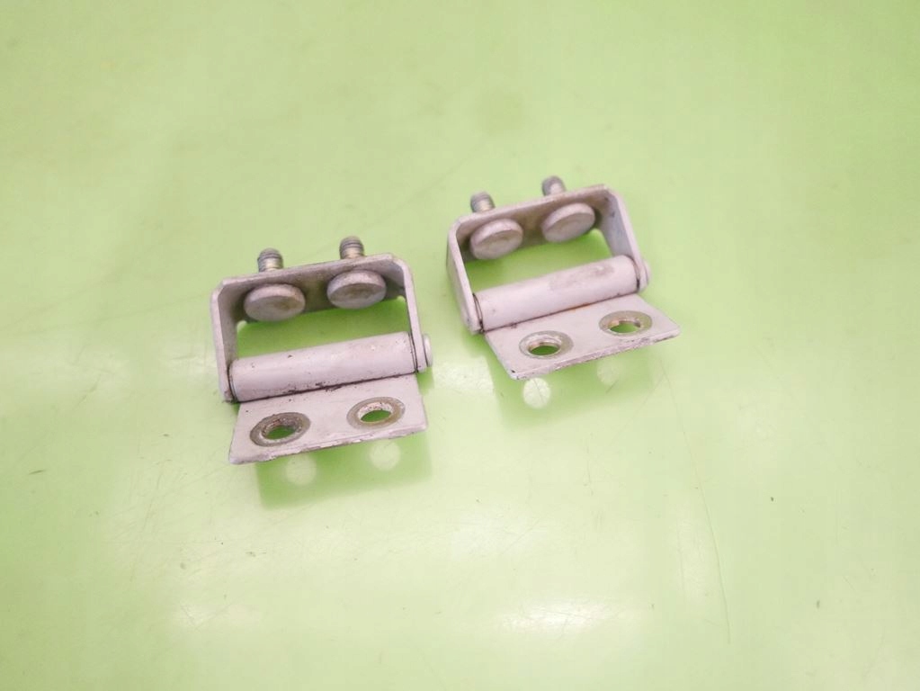 фото №1, Петли крышки задняя багажника 22v mazda premacy i cp