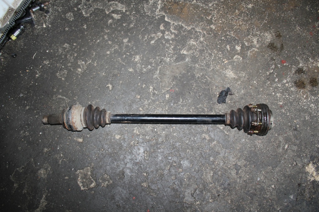 фото №1, 21 bmw e84 x1 привідний вал права 7591592