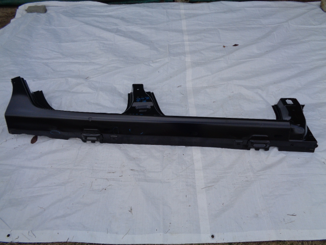 фото №1, Renault clio iv hb порог блок двигателя правый новый oryg 764604943r