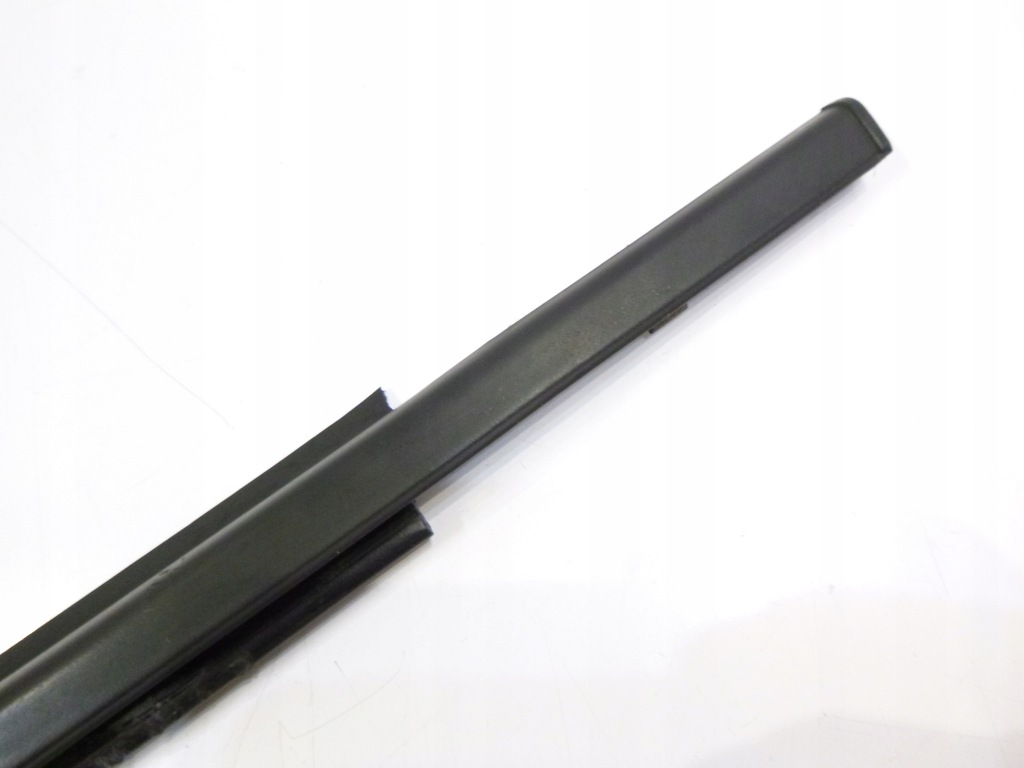 фото №14, Молдинг ущільнювач зовнішня suzuki swift mk7 2010-