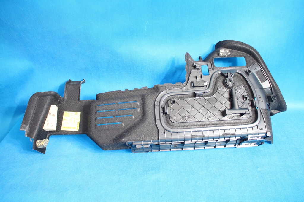 фото №7, Audi a5 s5 8w cabrio обшивка багажника l 8w7863879a