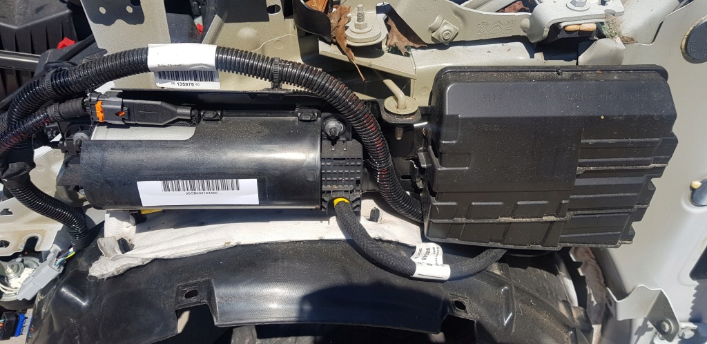 фото №1, Модуль - конденсатор запуск стоп do peugeot 3008 ii