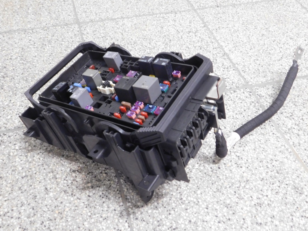 фото №1, Коробка предохранителей opel insignia b