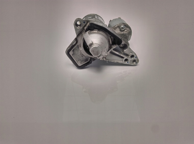 фото №1, Renault clio iv стартер 2017r 989tce 233000557r