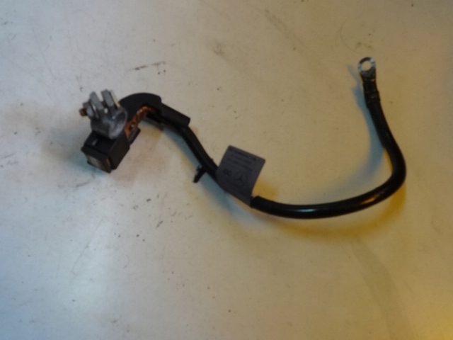 фото №1, E klasa w211 lift 2.2 cdi клема мінусова