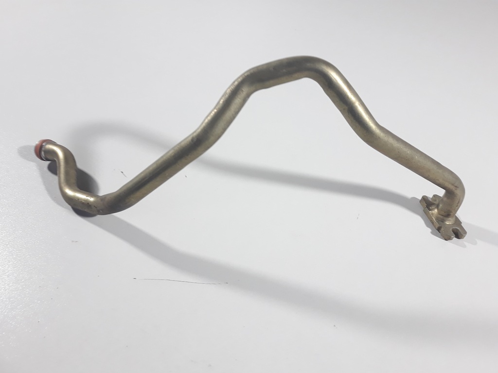 фото №13, Volvo xc60 2.0 d4 13r - трубка масла турбины