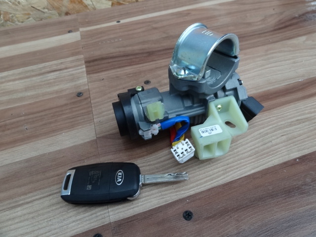 фото №1, Kia ceed ii 2017 lift 1,6 crdi замок зажигания + ключ