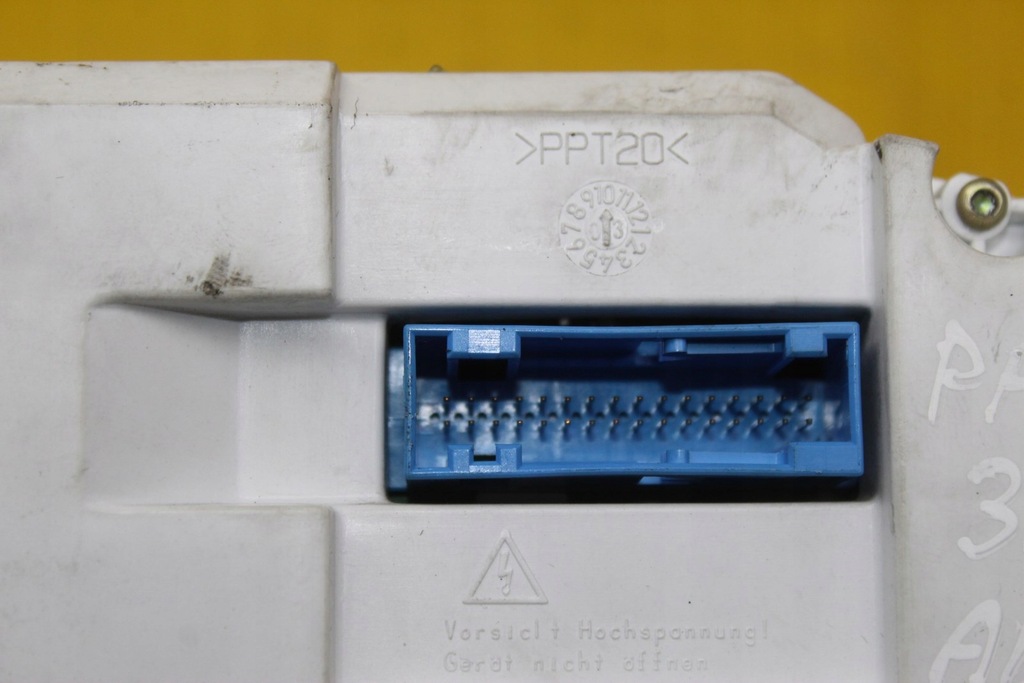 фото №7, Счетчик приборная панель volkswagen оригинальный номер 3d0920881r