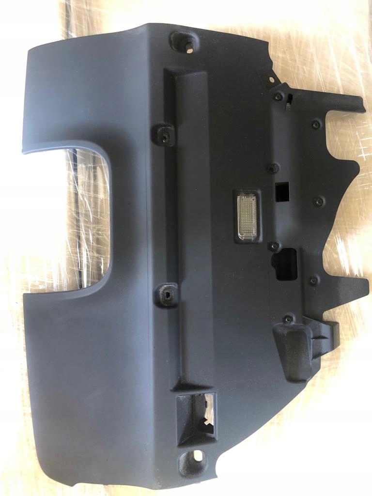 фото №1, Audi r8 накладка pod руль 423857557 b