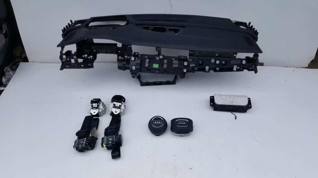 фото №1, Audi q8 hdp приборная панель консоль подушка безопасности подушки безопасности