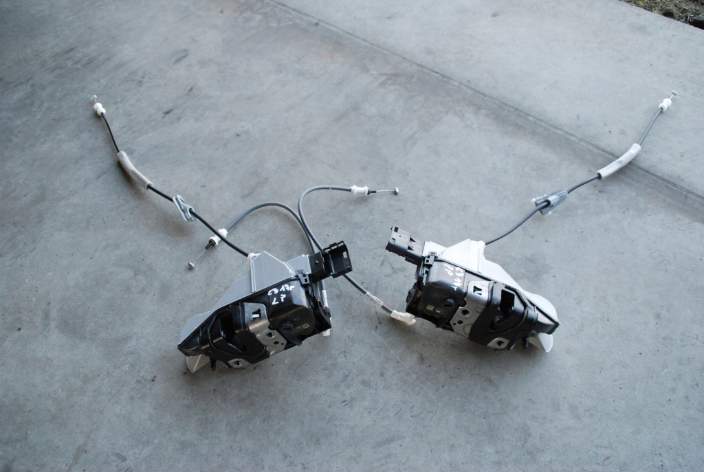 фото №1, Citroen c3 iii замок дверь p / l перед 17-