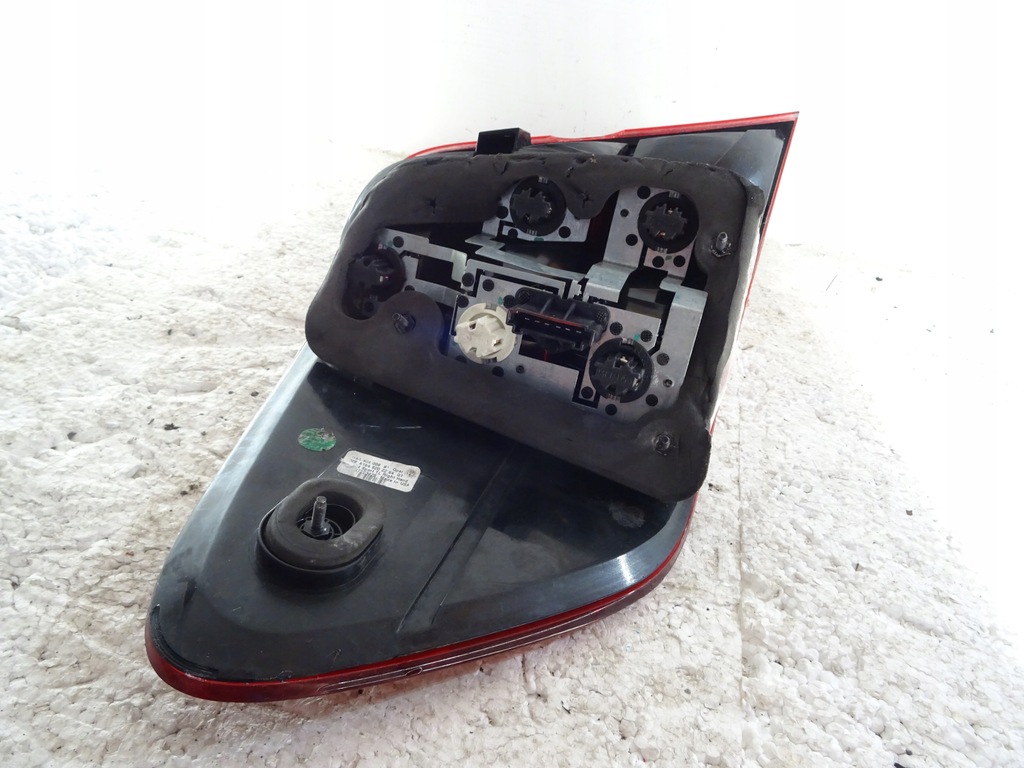 фото №6, Mercedes-benz оригинальный номер a1648202264 лампа задняя комбинированная