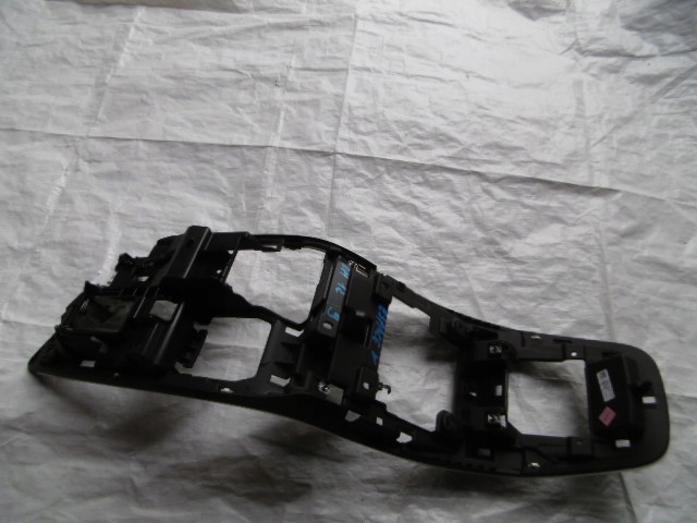 фото №2, Renault espace v каркас консолі панелі