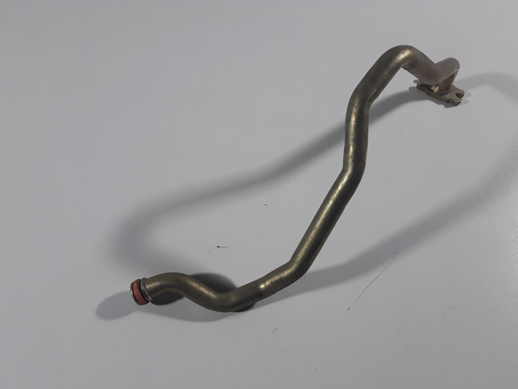 фото №14, Volvo xc60 2.0 d4 13r - трубка масла турбины