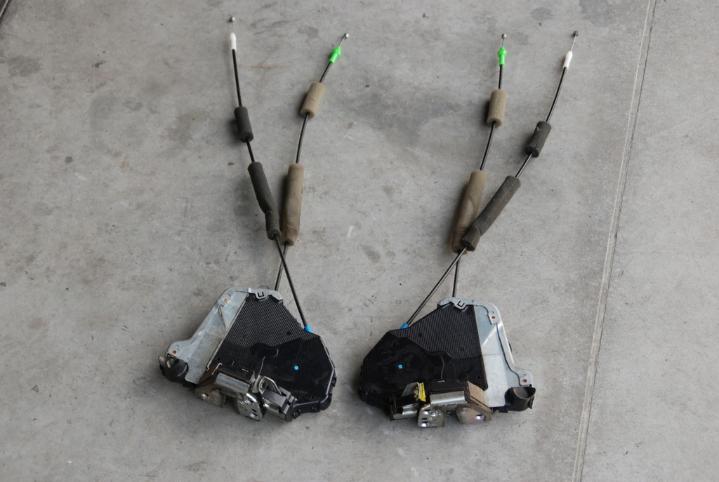 фото №4, Lexus is 250 замок двері перед правий 06-11r