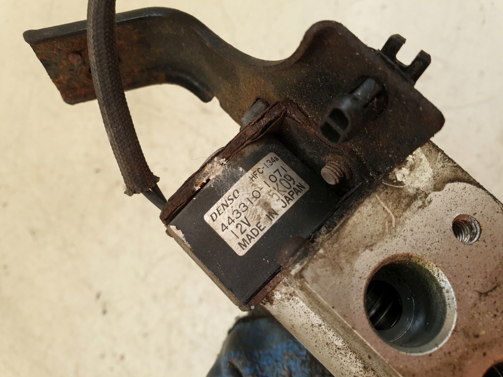 фото №2, Клапан кондиционера legacy iv outback