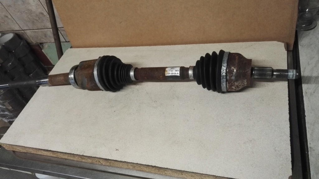 Купити Kuga mk2 1.5 ecoboost 4x4 привідний вал права автоматична коробка передач