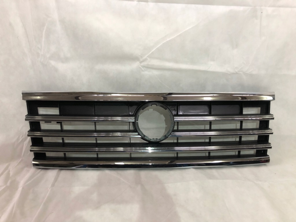 фото №1, Решітка радіатора решітка радіатора vw touareg 760