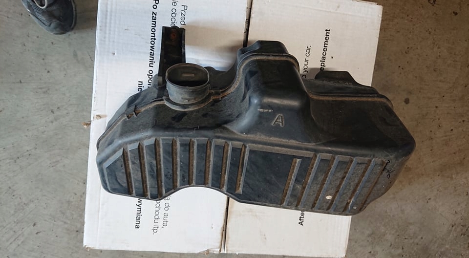 фото №1, Резонатор воздуха honda civic vii coupe em2